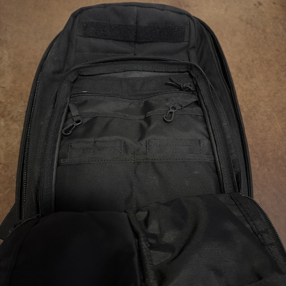 5.11 TACTICAL RUSH MOAB 6 SLING PACK MESSENGER BAG, WATER-RESISTANT, - BLACK - Picture 7 of 8